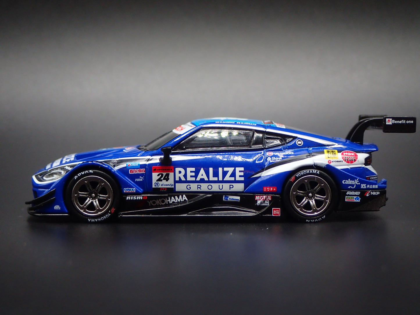 2023-2026 NISSAN Z GT500 #24 REALIZE KONDO RACING 1:64 SCALE DIECAST MODEL CAR