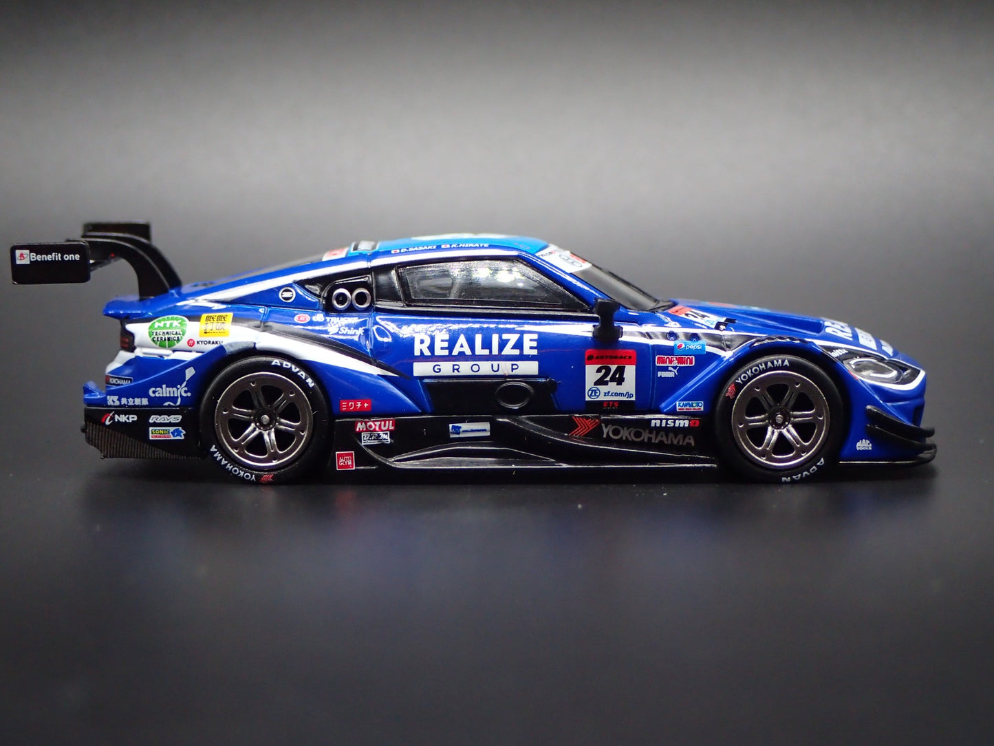 2023-2026 NISSAN Z GT500 #24 REALIZE KONDO RACING 1:64 SCALE DIECAST MODEL CAR