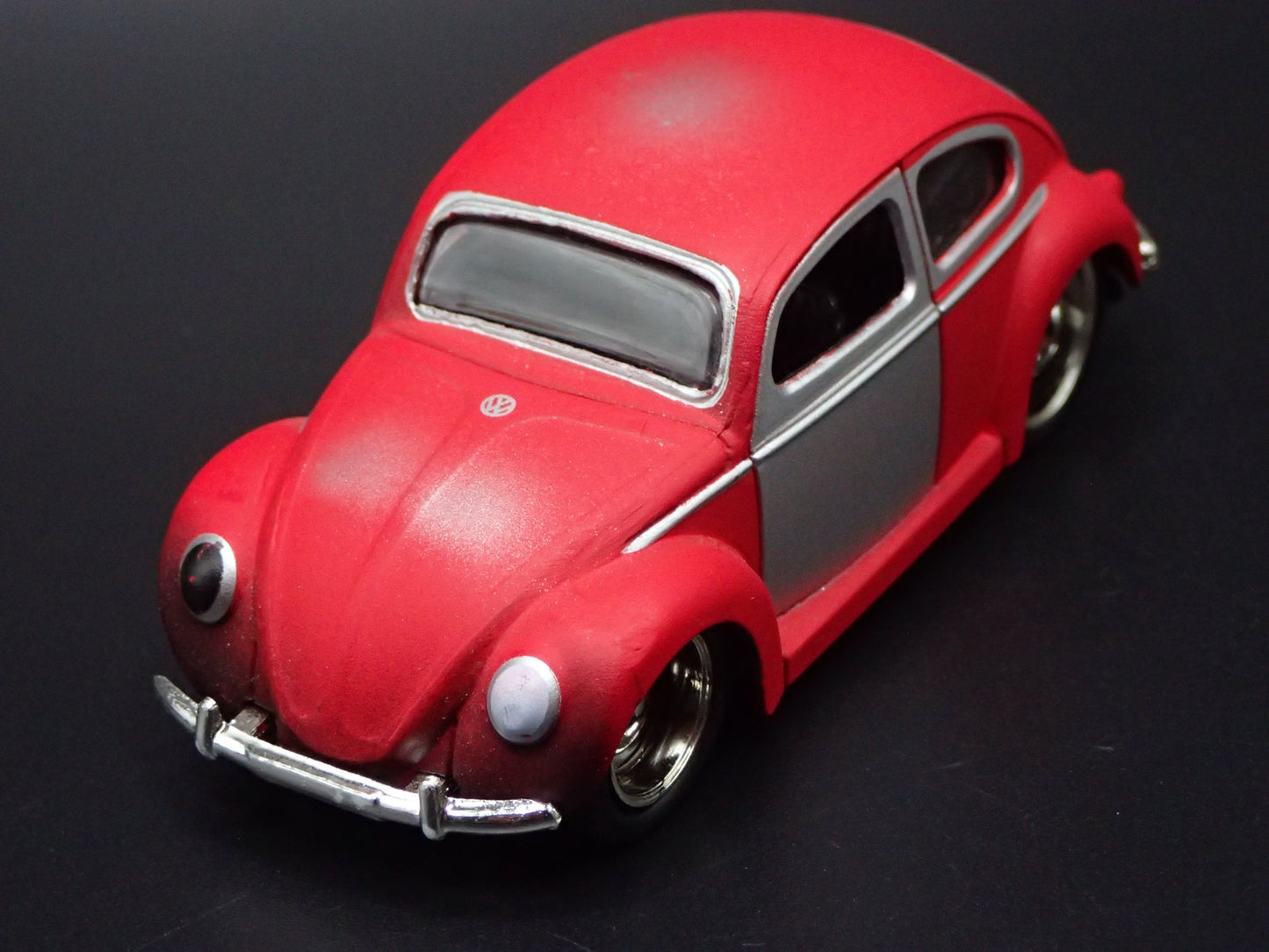1950- 1959 VW VOLKSWAGEN BEETLE BUG BARN FIND 1:64 SCALE DIECAST MODEL CAR
