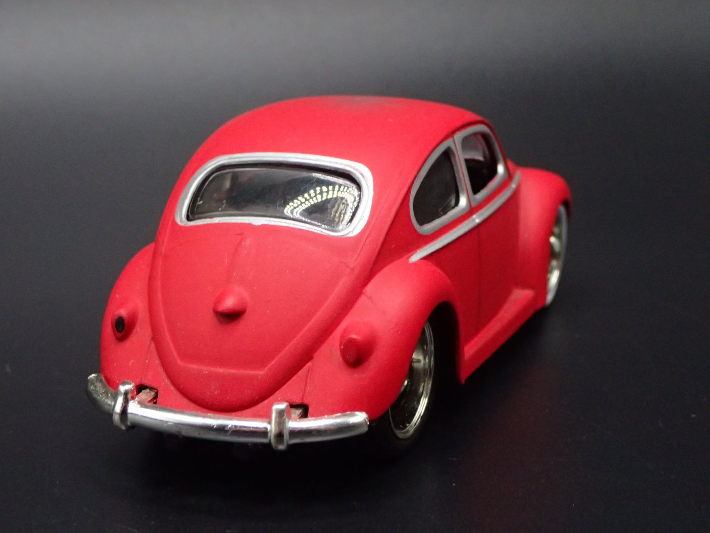 1950- 1959 VW VOLKSWAGEN BEETLE BUG BARN FIND 1:64 SCALE DIECAST MODEL CAR