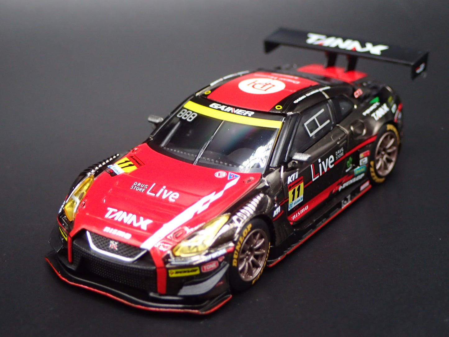 NISSAN GTR R35 NISMO GT3 #11 LIVE GAINER RACING 1:64 SCALE DIECAST MODEL CAR