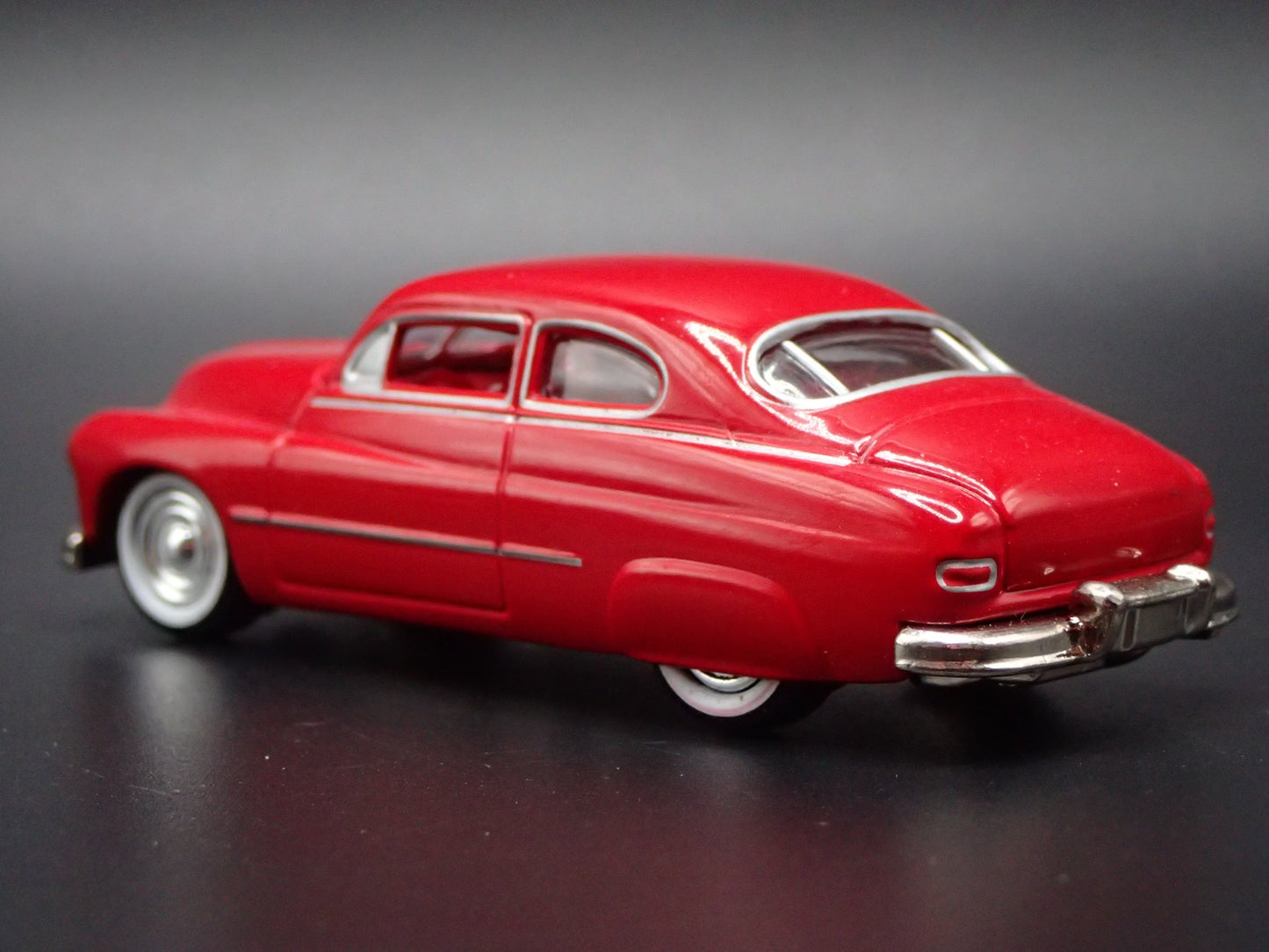 1949 49 MERCURY MERC COUPE RED 1:64 SCALE COLLECTIBLE DIORAMA DIECAST MODEL CAR