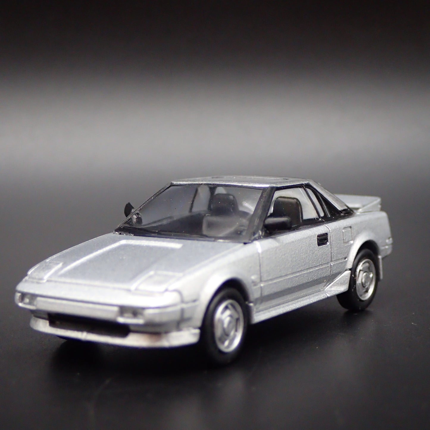 1984-1989 TOYOTA MR2 MK1 RARE 1/64 SCALE COLLECTIBLE DIORAMA DIECAST MODEL CAR