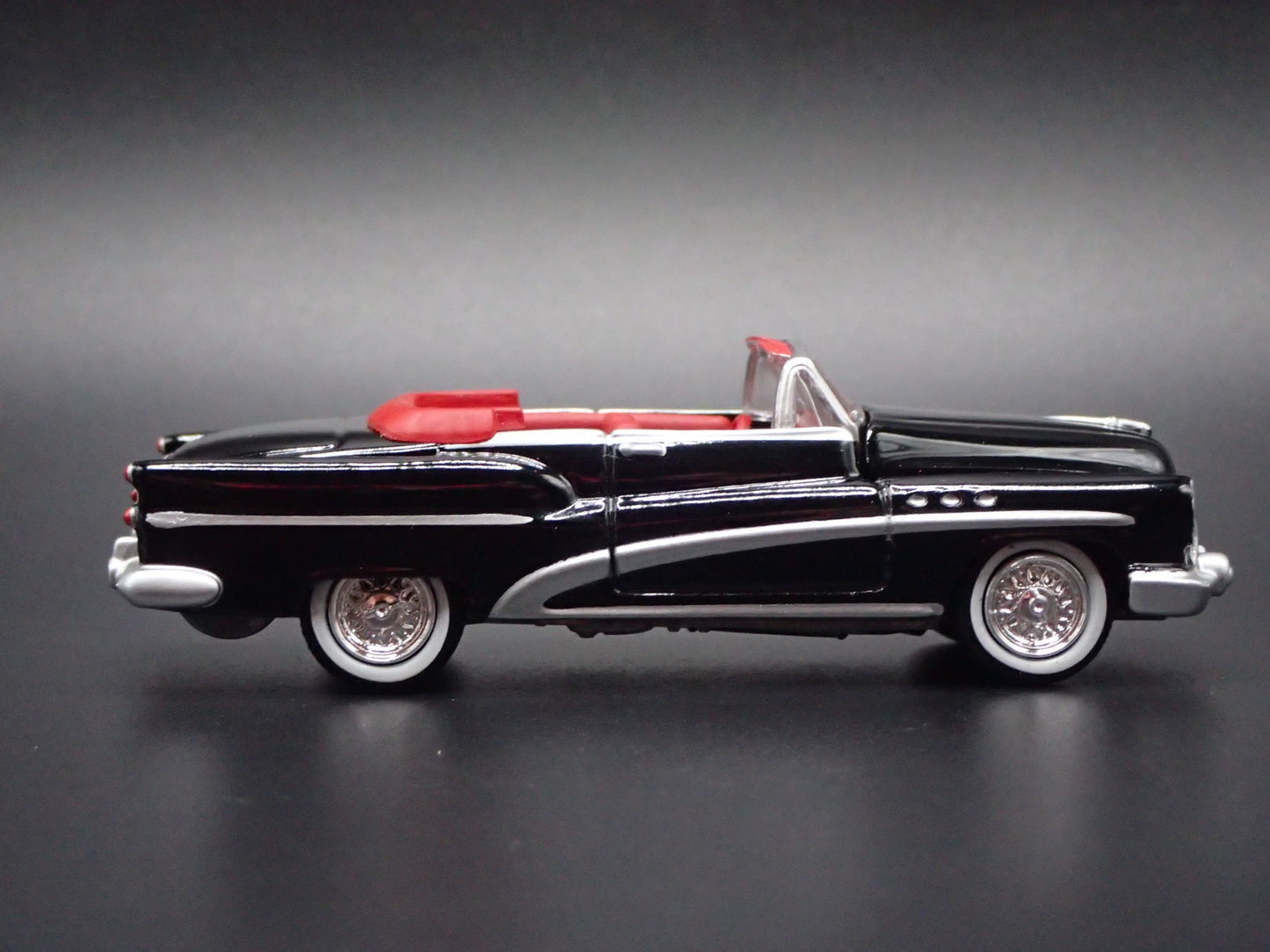 1953 53 BUICK SUPER SKYLARK CONVERTIBLE BLACK 1/64 SCALE COLLECTIBLE MODEL CAR
