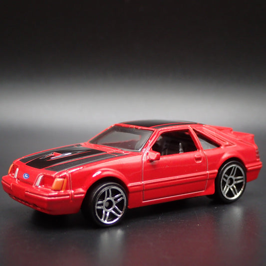 1984 84 FORD MUSTANG SVO FOX BODY RED RARE 1:64 SCALE DIORAMA DIECAST MODEL CAR