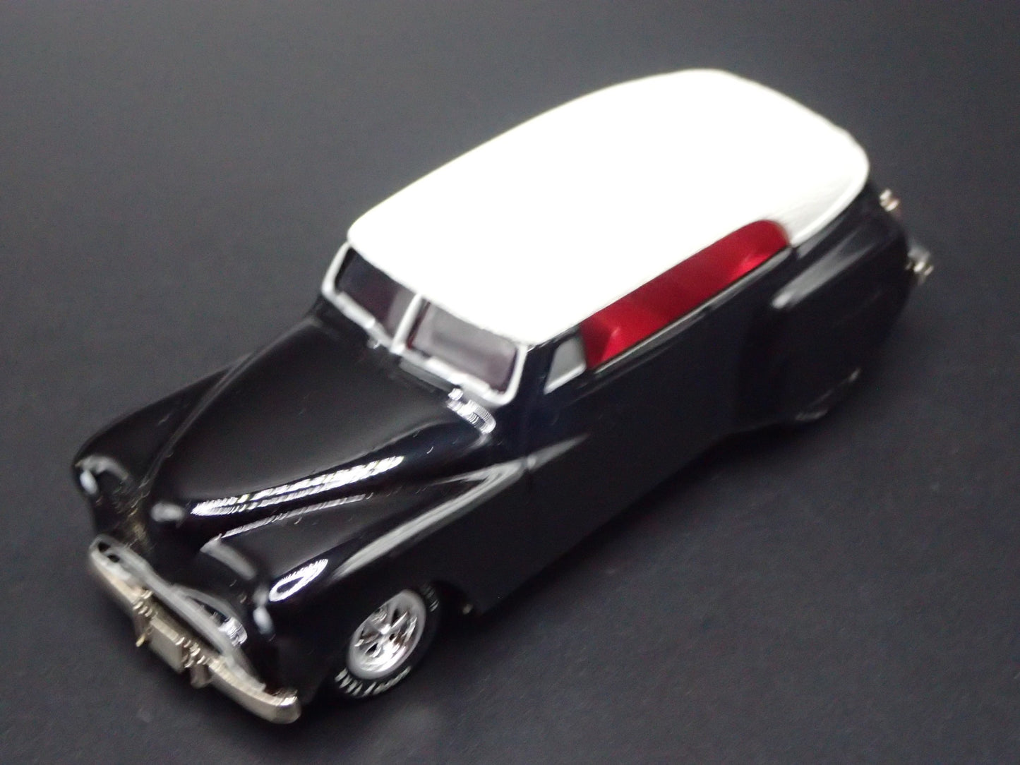 1941 41 PHAETON PHAEYTON GEORGE BARRIS CUSTOM BLACK 1/64 SCALE DIECAST MODEL CAR