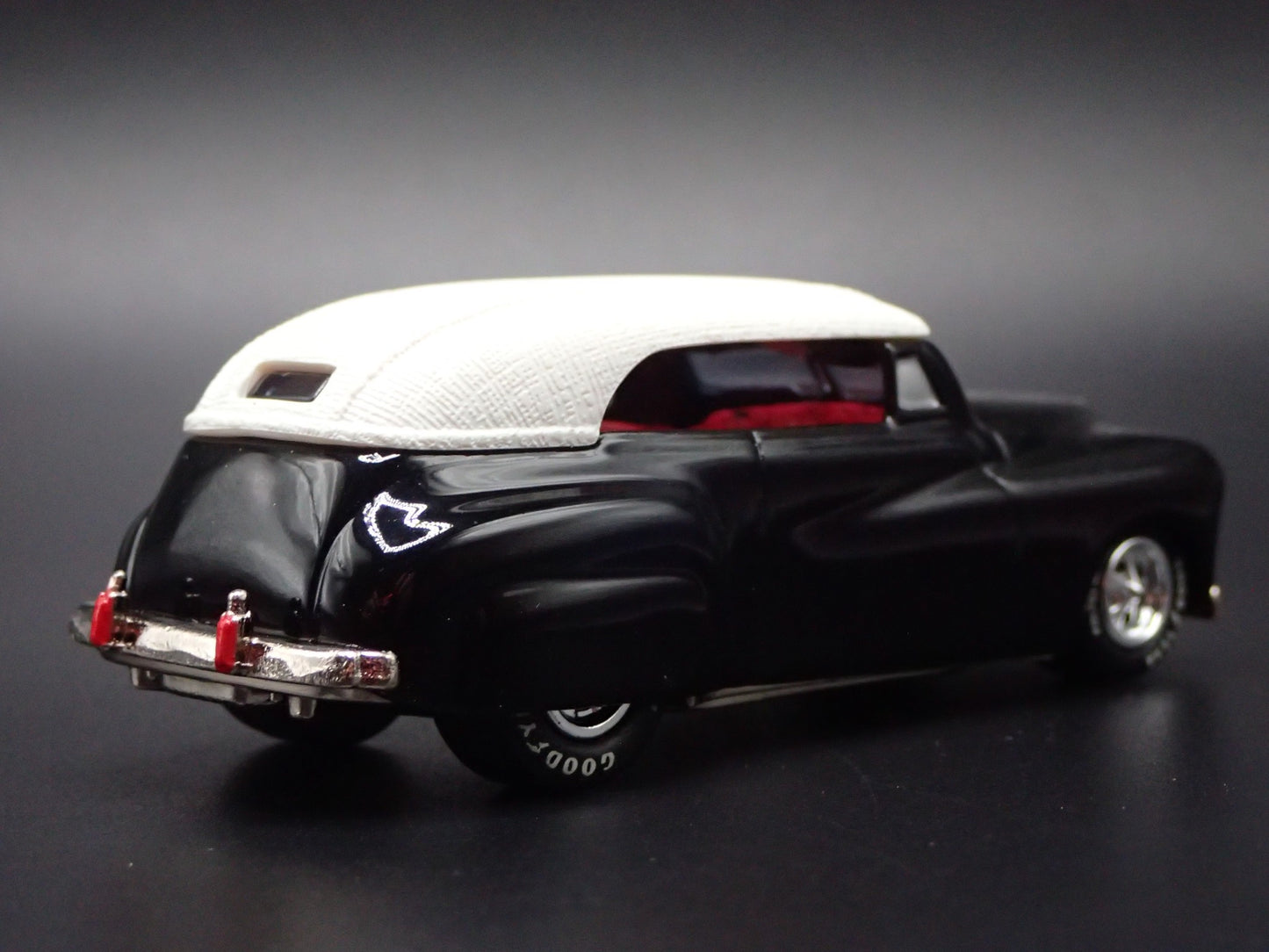 1941 41 PHAETON PHAEYTON GEORGE BARRIS CUSTOM BLACK 1/64 SCALE DIECAST MODEL CAR