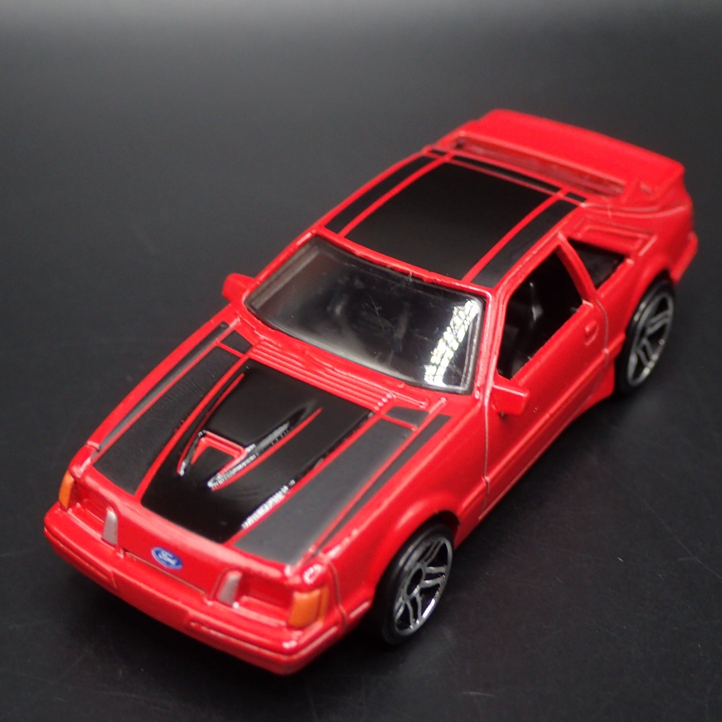 1984 84 FORD MUSTANG SVO FOX BODY RED RARE 1:64 SCALE DIORAMA DIECAST MODEL CAR