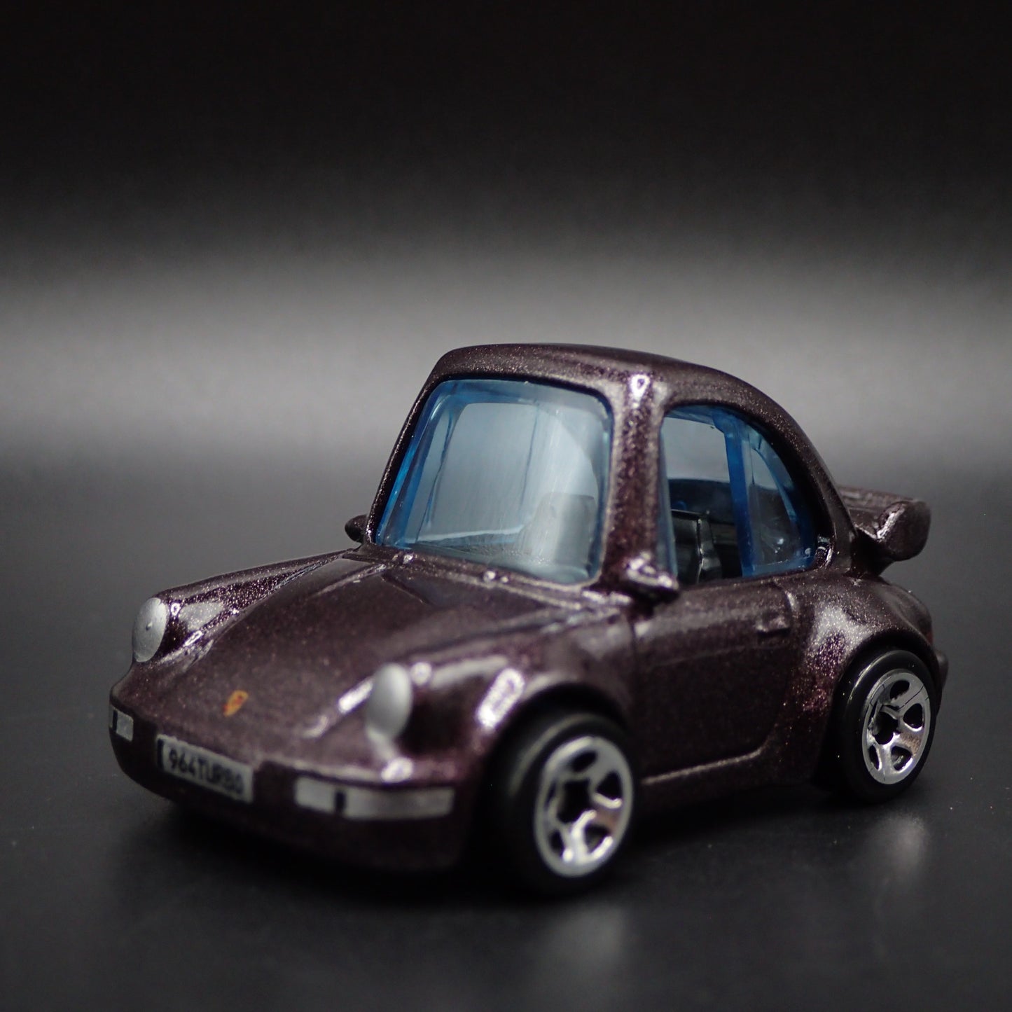 1990-1994 PORSCHE 911 TURBO 3.6 964 TOONED 1:64 SCALE DIORAMA DIECAST MODEL CAR