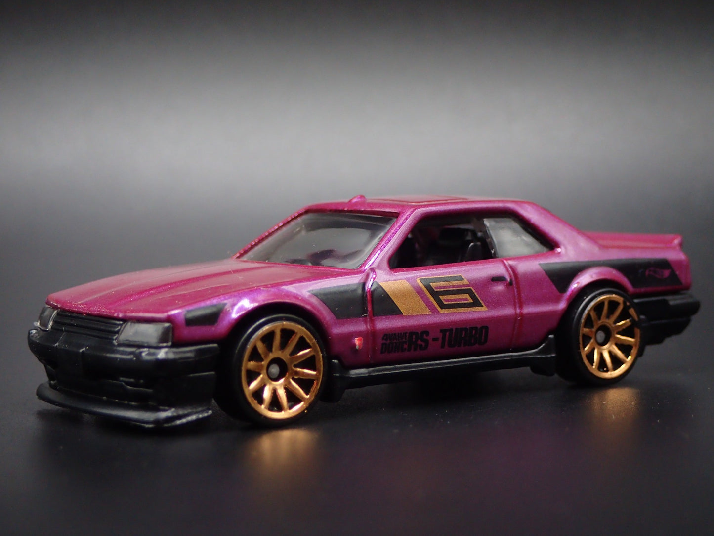 1981-1985 NISSAN SKYLINE RS KDR30 PURP 1:64 SCALE COLLECTIBLE DIECAST MODEL CAR