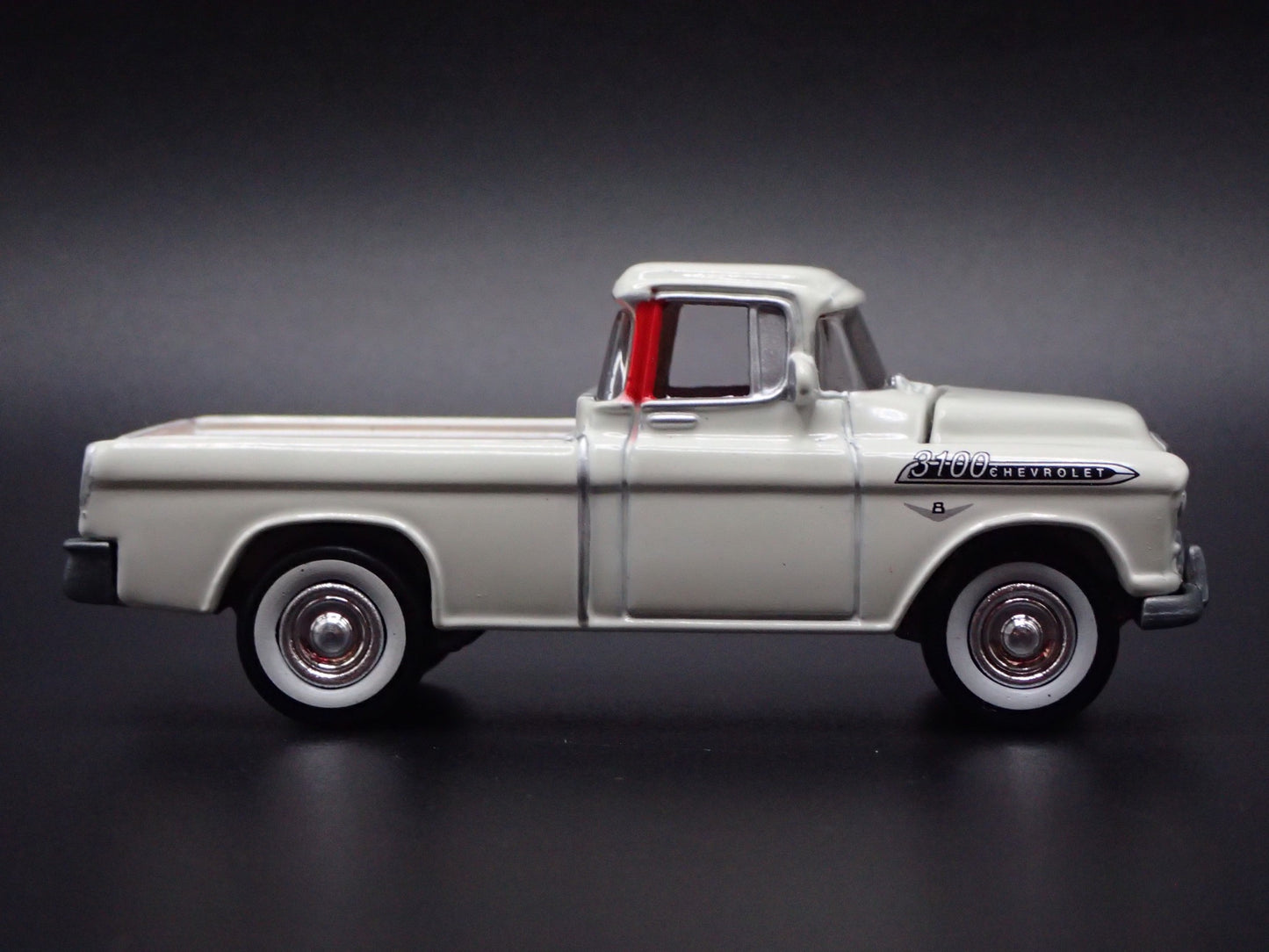 1955 55 CHEVY CHEVROLET CAMEO PICKUP TRUCK 1:64 SCALE DIORAMA DIECAST MODEL CAR