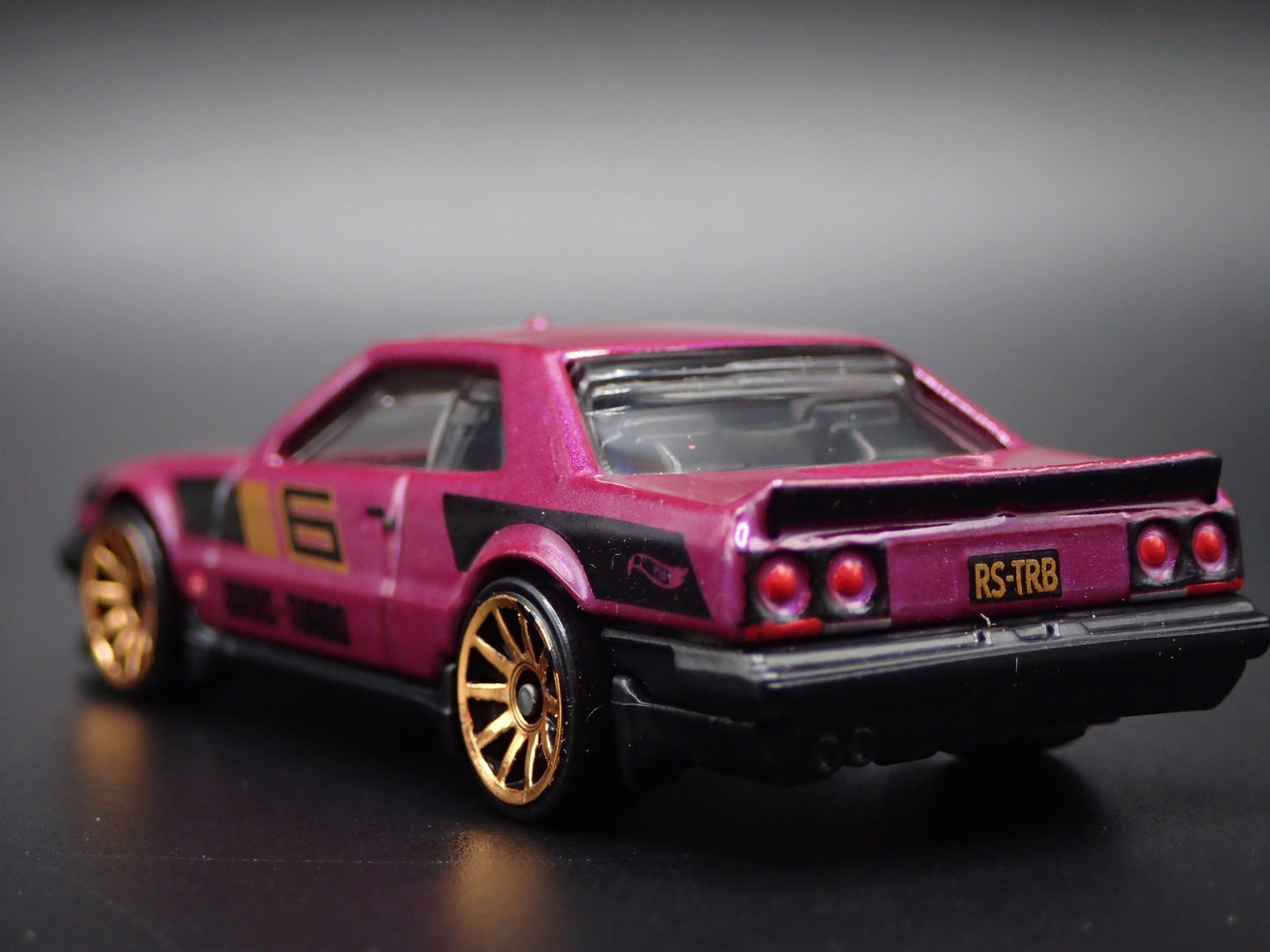 1981-1985 NISSAN SKYLINE RS KDR30 PURP 1:64 SCALE COLLECTIBLE DIECAST MODEL CAR