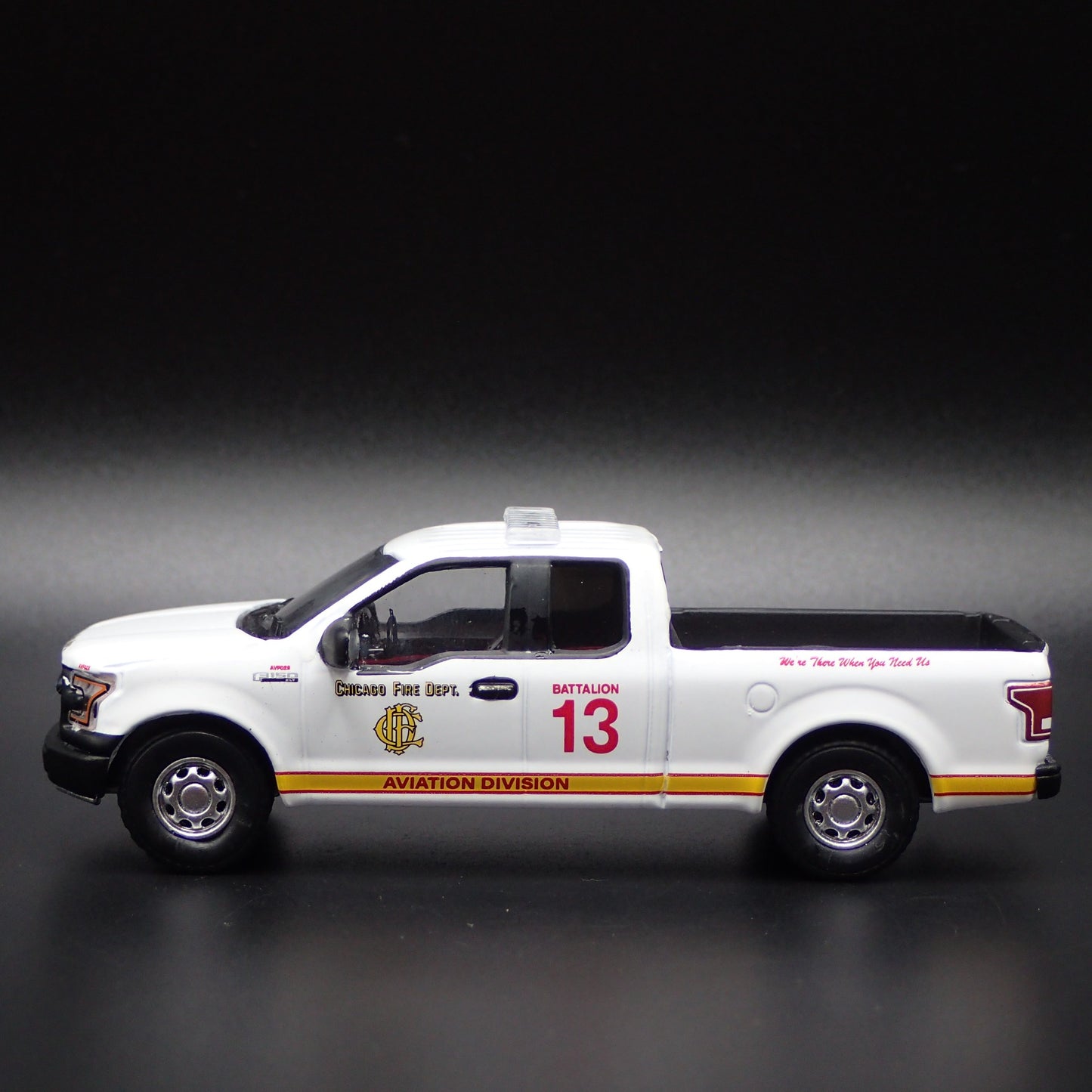 2016 FORD F150 PICKUP TRUCK CHICAGO, IL FIRE DEPT 1:64 SCALE DIECAST MODEL CAR