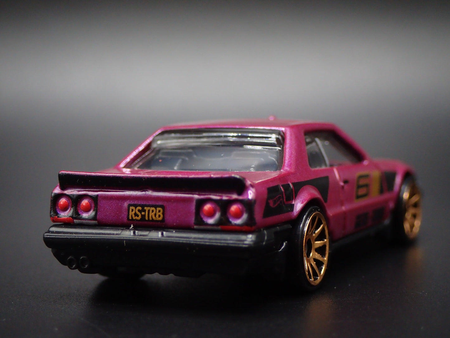 1981-1985 NISSAN SKYLINE RS KDR30 PURP 1:64 SCALE COLLECTIBLE DIECAST MODEL CAR