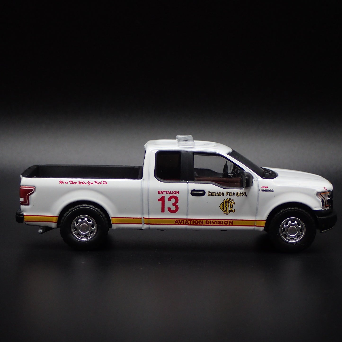 2016 FORD F150 PICKUP TRUCK CHICAGO, IL FIRE DEPT 1:64 SCALE DIECAST MODEL CAR
