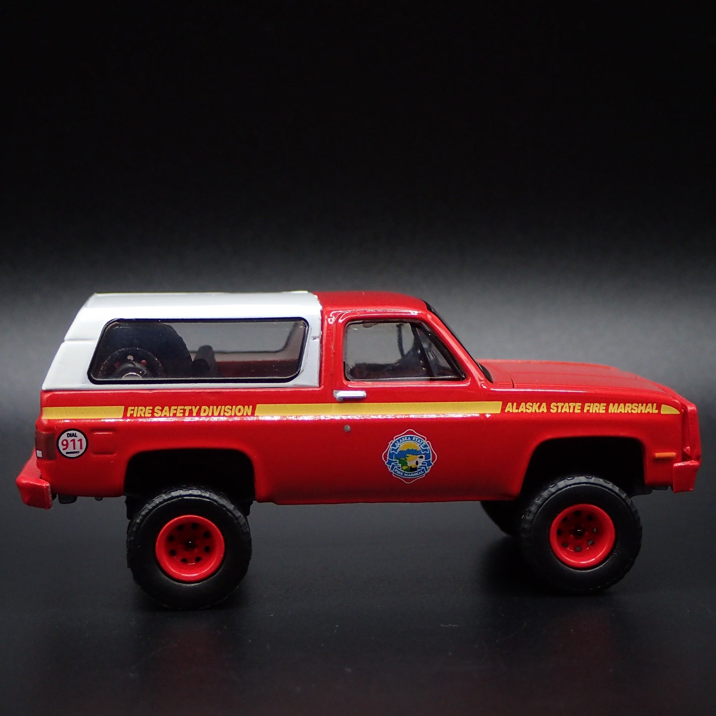1984 CHEVY CHEVROLET BLAZER M1009 SQUAREBODY ALASAKA FIRE 1:64 DIECAST MODEL CAR