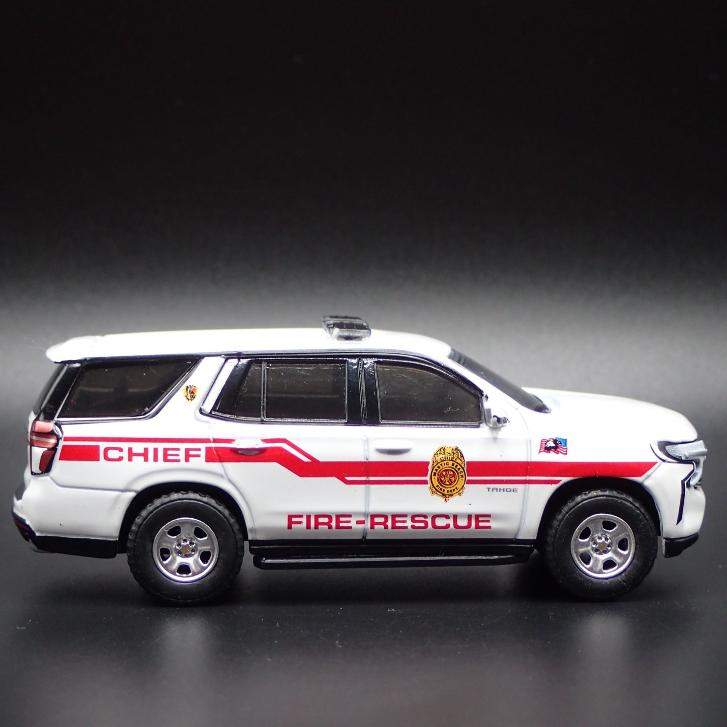 2021 21 CHEVROLET TAHOE MASTIC BEACH, NY FIRE DEPT 1:64 SCALE DIECAST MODEL CAR