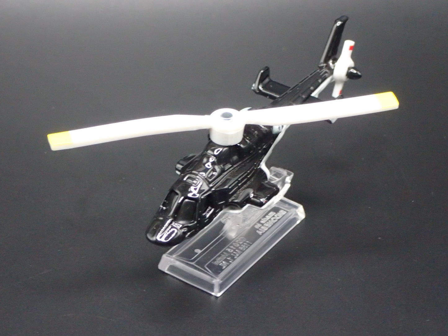 BELL 222 AIRWOLF HELICOPTER 1:64 HW SCALE COLLECTIBLE DIORAMA DIECAST MODEL CAR