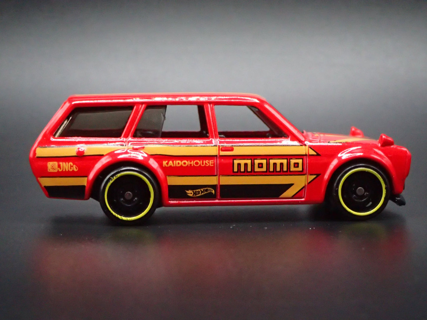 1968-1973 DATSUN 510 STATION WAGON MOMO 1:64 SCALE COLLECTIBLE DIECAST MODEL CAR