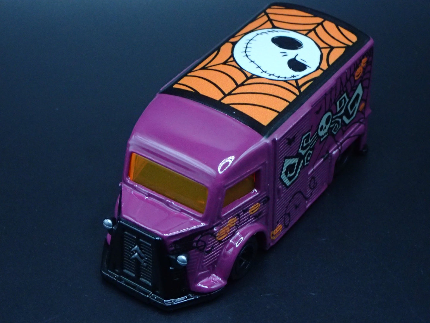 1947-1981 CITROEN TYPE H NIGHTMERE BEFORE XMAS 1:64 SCALE DIECAST MODEL CAR