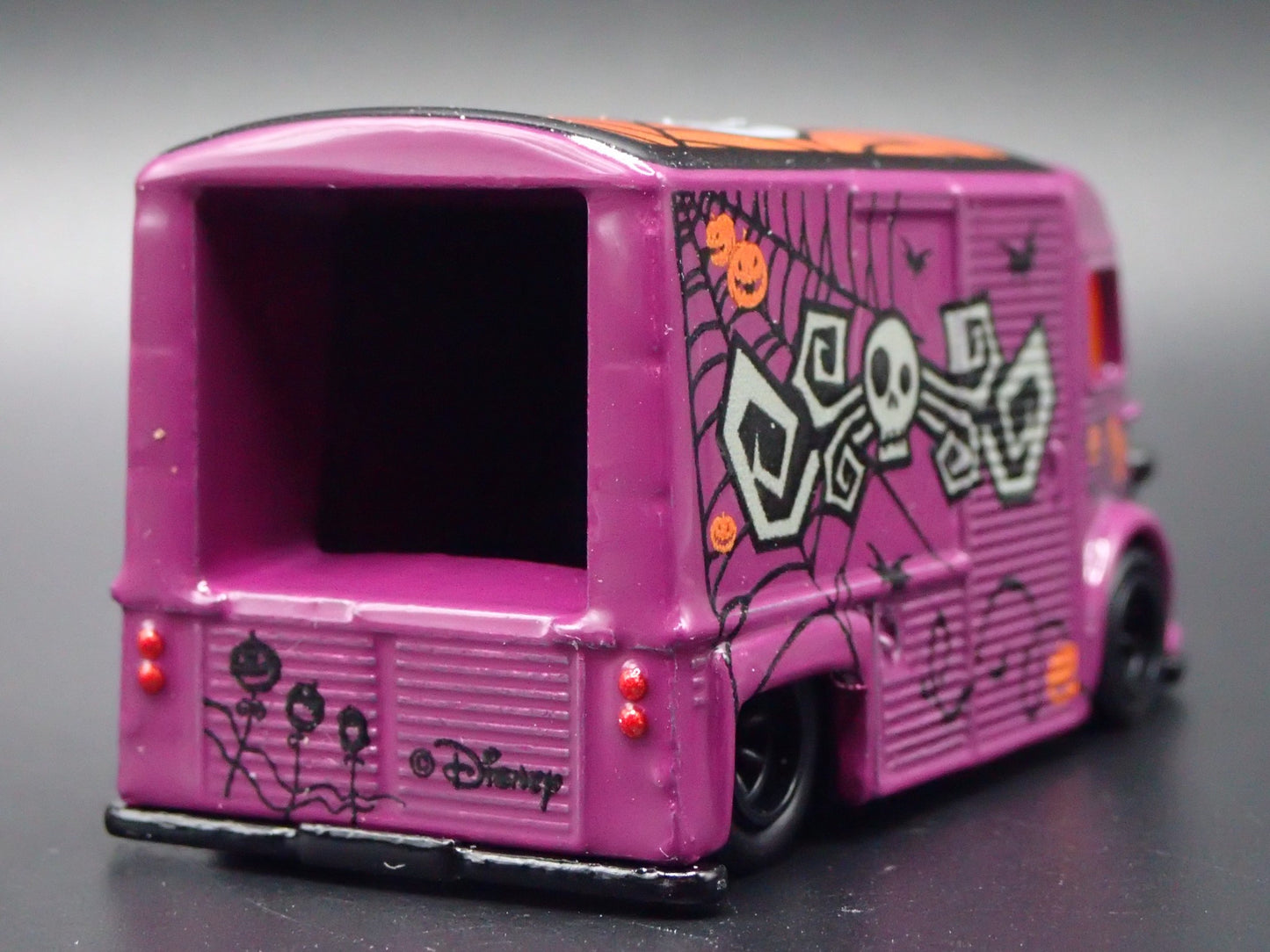 1947-1981 CITROEN TYPE H NIGHTMERE BEFORE XMAS 1:64 SCALE DIECAST MODEL CAR