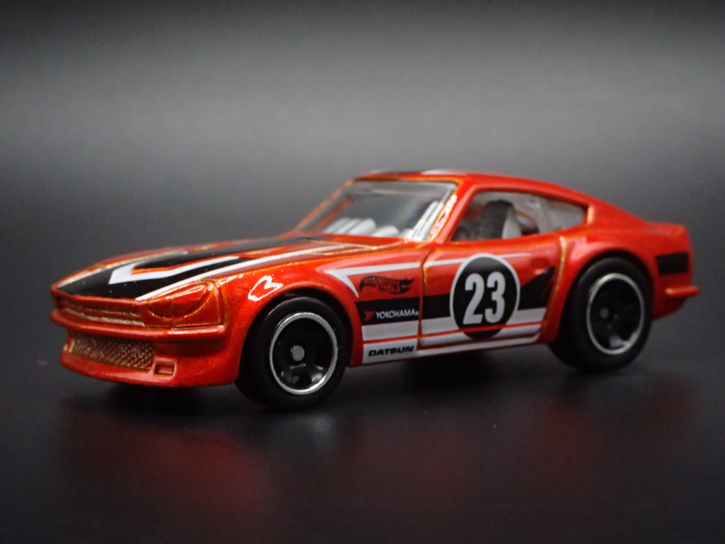 1970-1973 DATSUN 240Z JDM RARE 1:64 SCALE COLLECTIBLE DIORAMA DIECAST MODEL CAR
