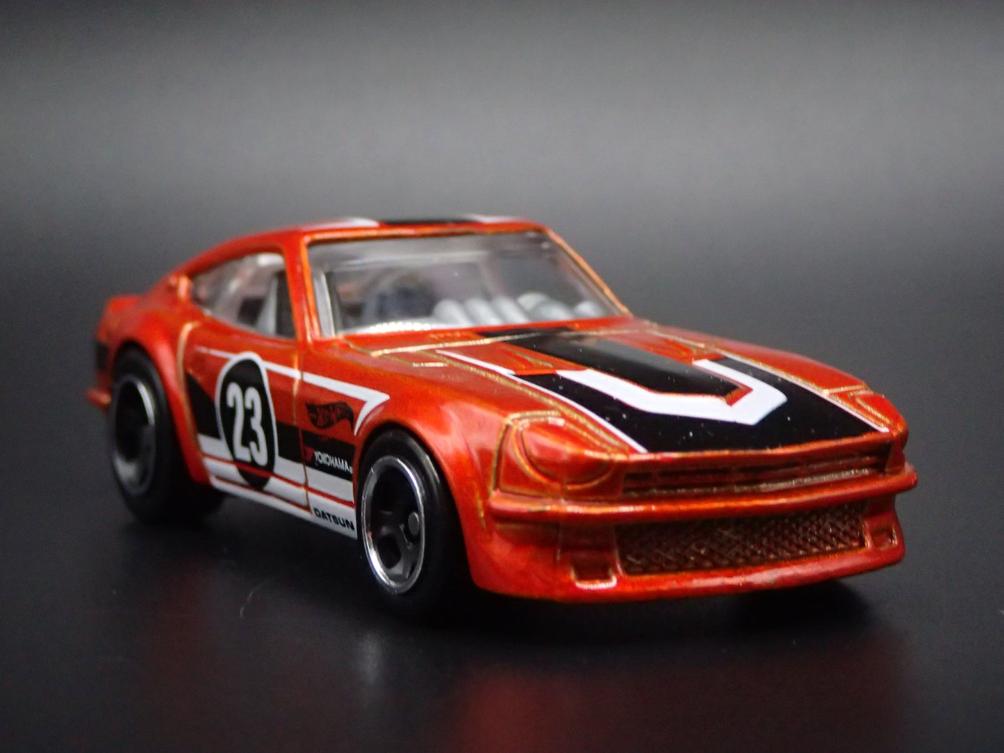 1970-1973 DATSUN 240Z JDM RARE 1:64 SCALE COLLECTIBLE DIORAMA DIECAST MODEL CAR