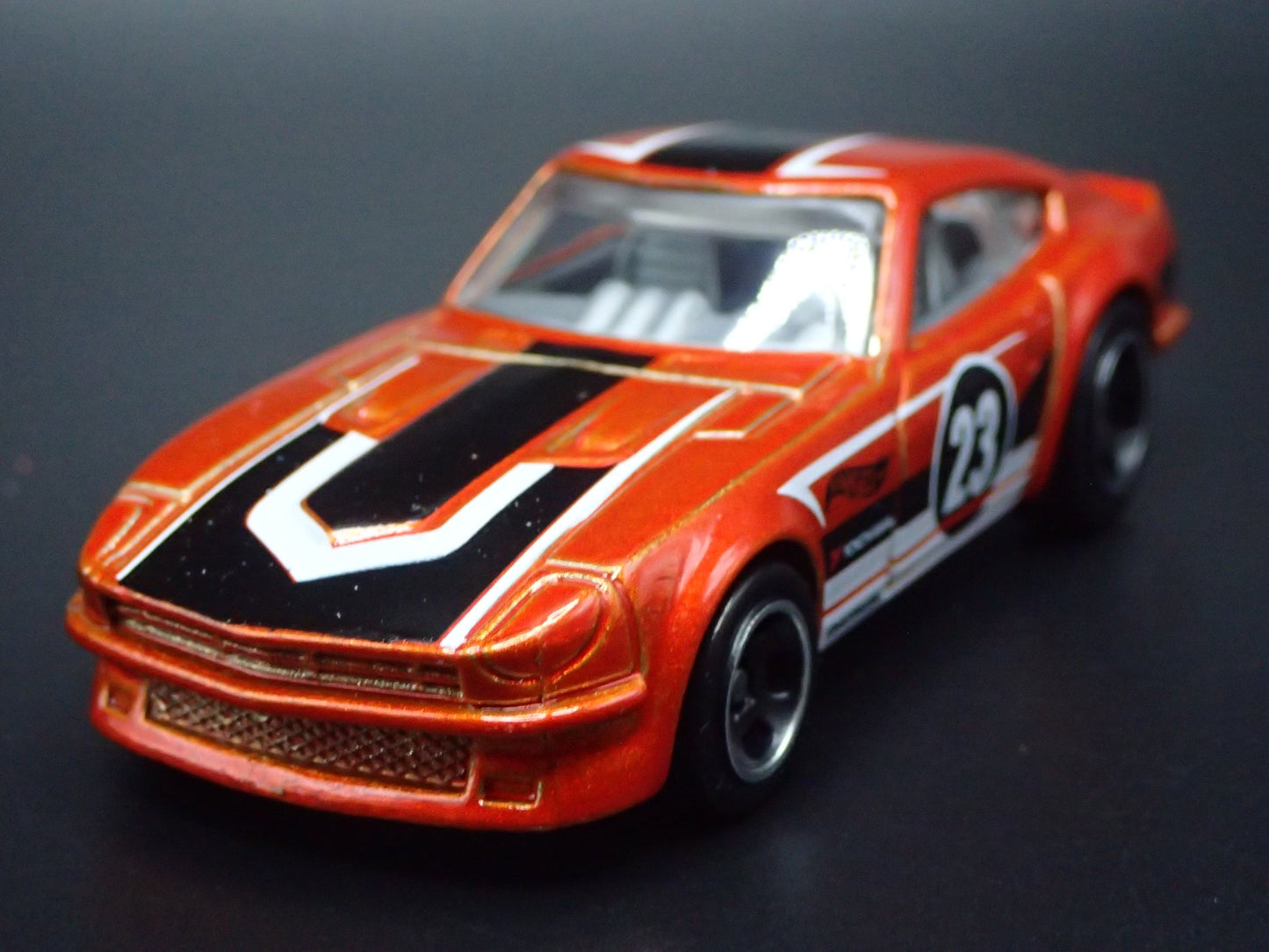 1970-1973 DATSUN 240Z JDM RARE 1:64 SCALE COLLECTIBLE DIORAMA DIECAST MODEL CAR