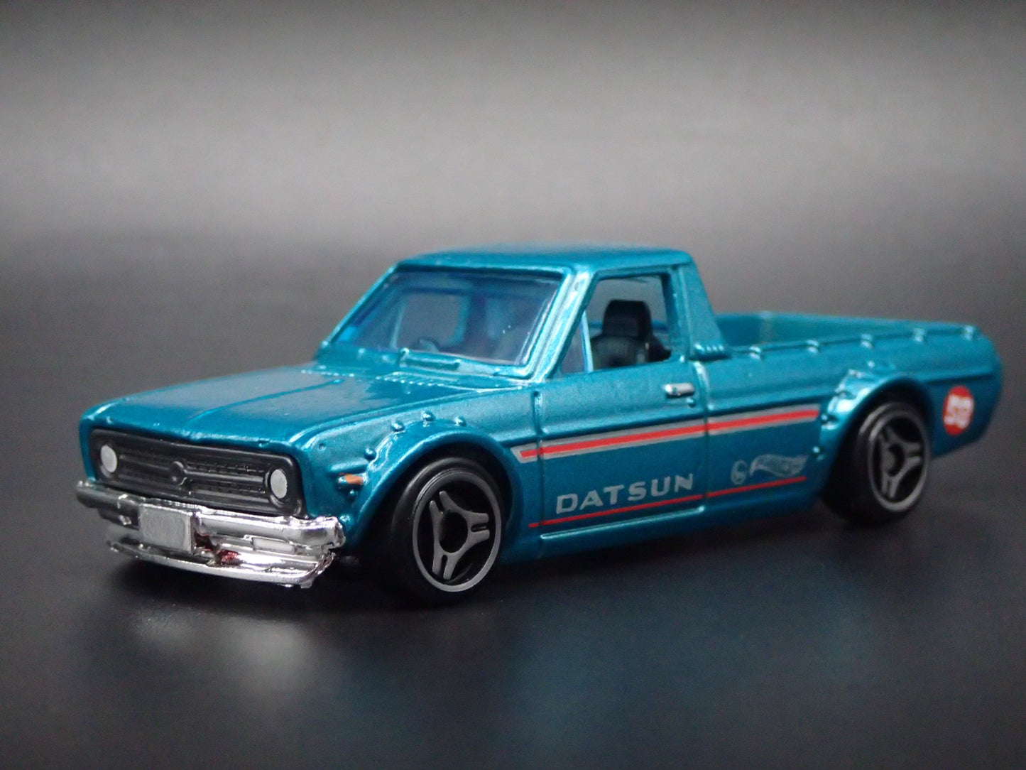 1971-1977 DATSUN SUNNY PICKUP TRUCK B120 GREEN 1:64 SCALE DIECAST MODEL CAR