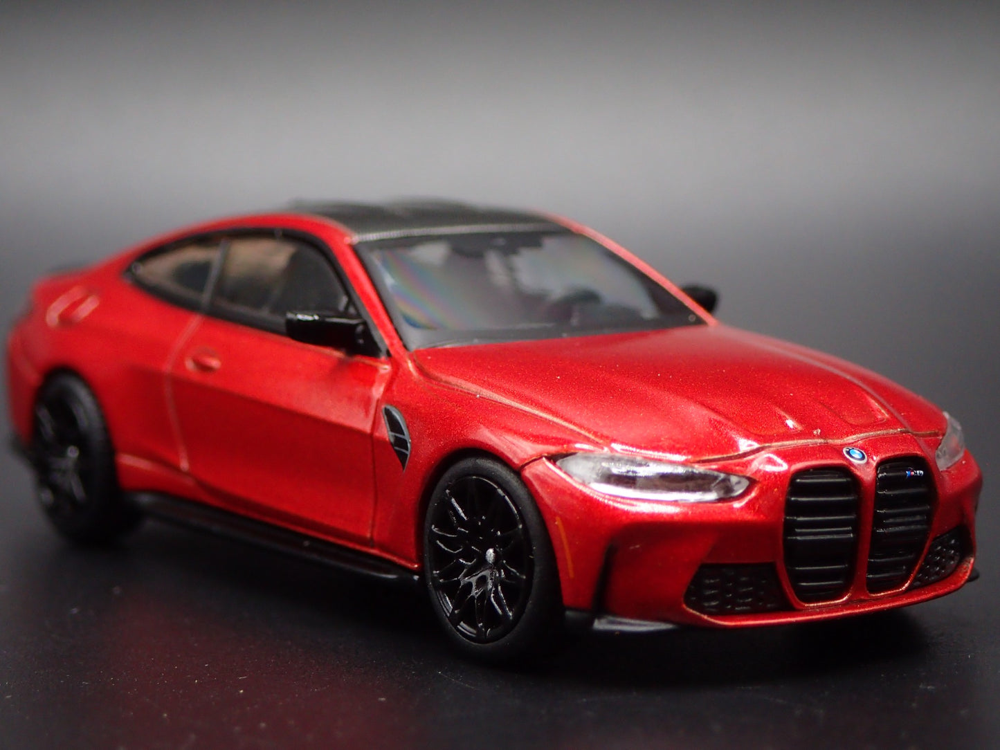 2017-2025 BMW M4 COMPETITION G82 RED 1:64 SCALE DIORAMA DIECAST MODEL CAR