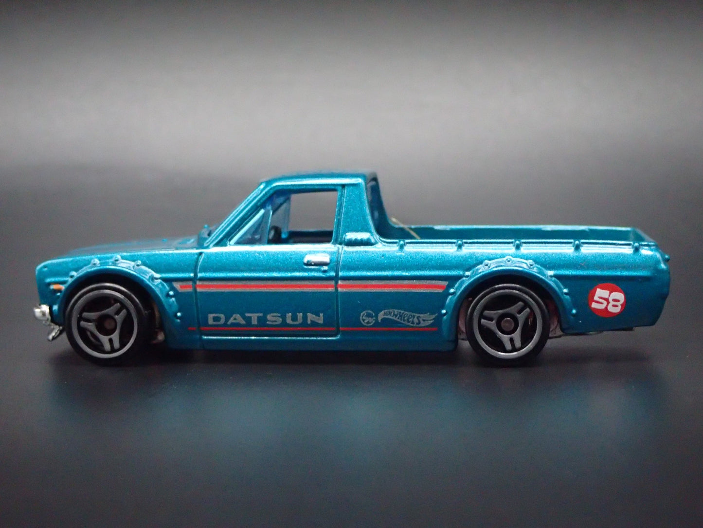 1971-1977 DATSUN SUNNY PICKUP TRUCK B120 GREEN 1:64 SCALE DIECAST MODEL CAR