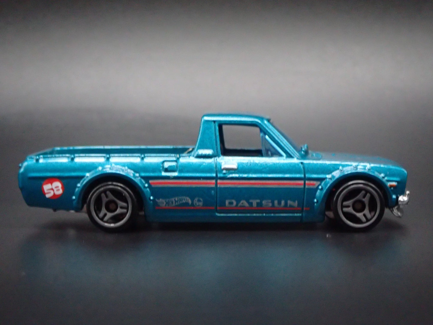 1971-1977 DATSUN SUNNY PICKUP TRUCK B120 GREEN 1:64 SCALE DIECAST MODEL CAR