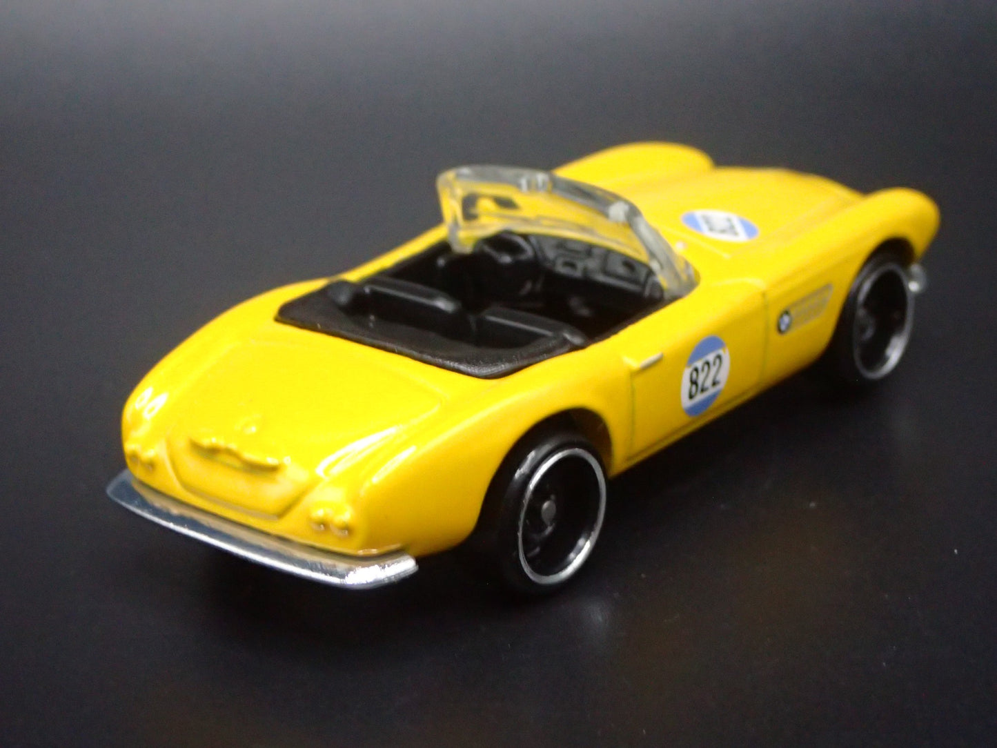 1956-1959 BMW 507 CONVERTIBLE 1:64 SCALE COLLECTIBLE DIORAMA DIECAST MODEL CAR