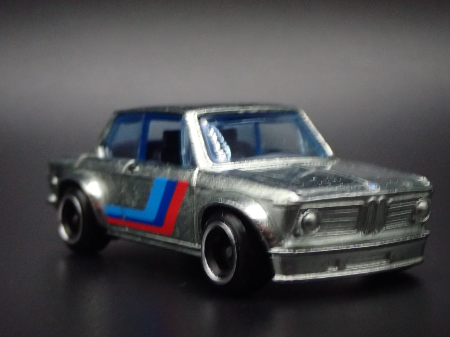 1966-1977 BMW 2002 SILVER 1:64 SCALE COLLECTIBLE DIORAMA DIECAST MODEL CAR