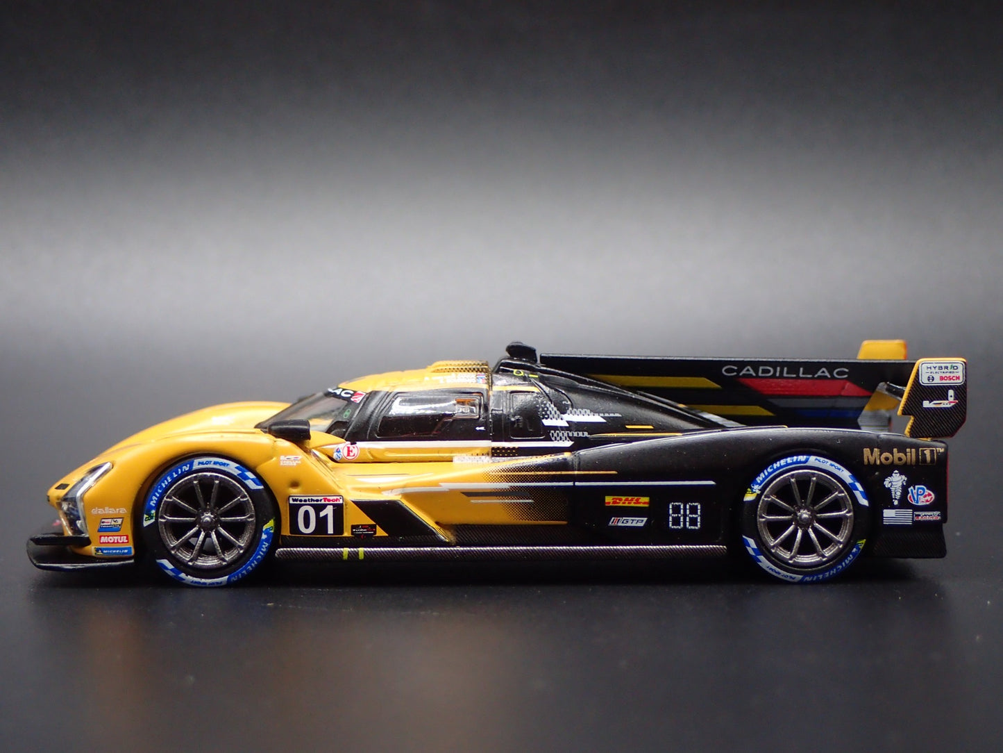 CADILLAC V SERIES R #01 2024 IMSA SEBRING 12 HRS 1:64 SCALE DIECAST MODEL CAR