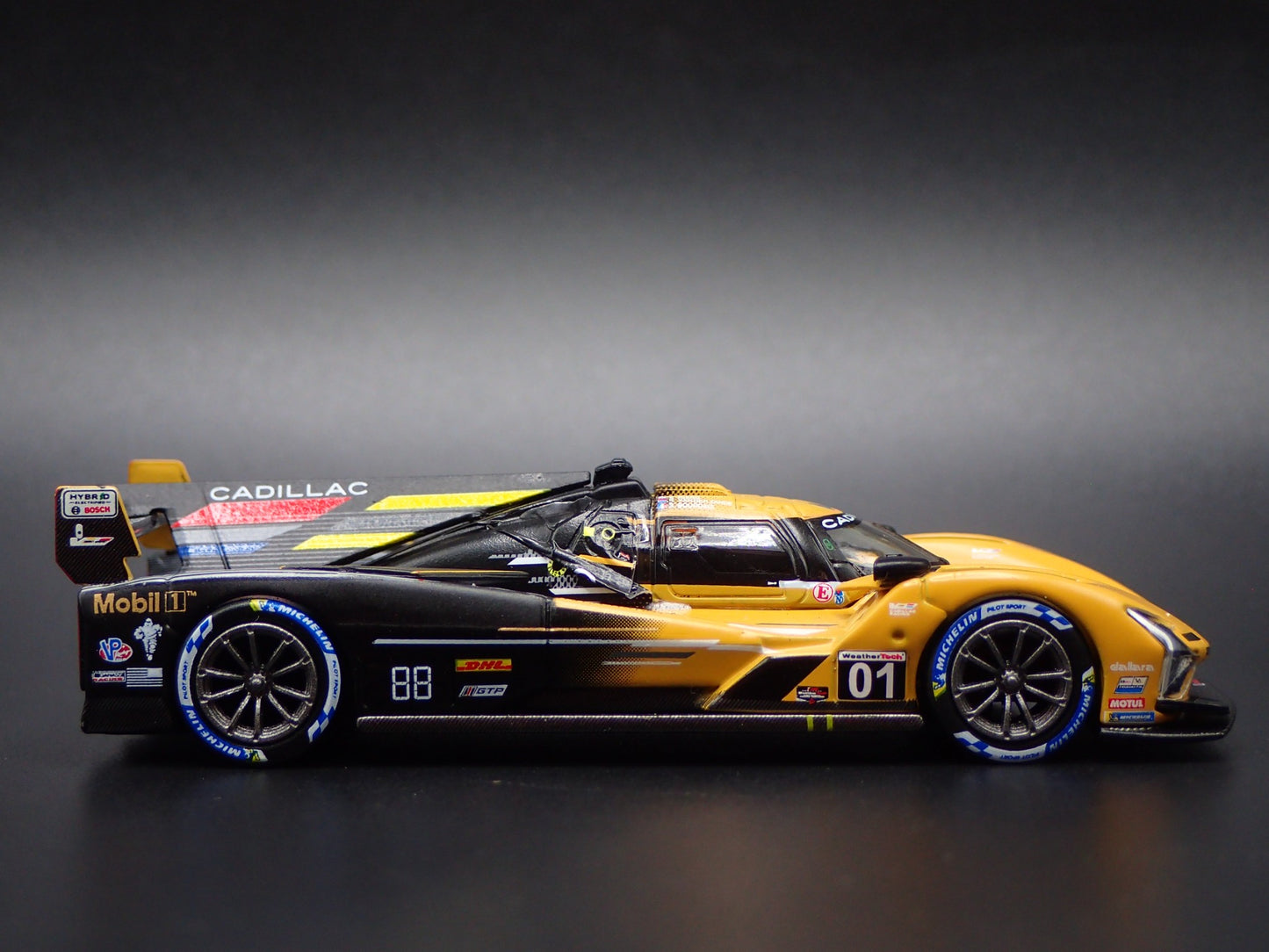 CADILLAC V SERIES R #01 2024 IMSA SEBRING 12 HRS 1:64 SCALE DIECAST MODEL CAR