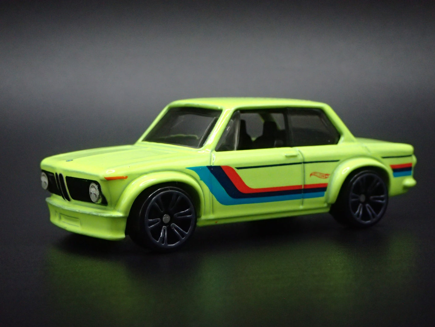 1966-1977 BMW 2002 NEON GREEN 1:64 SCALE COLLECTIBLE DIORAMA DIECAST MODEL CAR