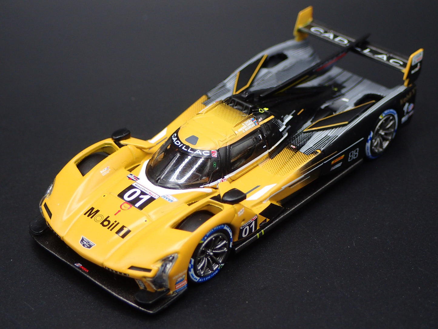 CADILLAC V SERIES R #01 2024 IMSA SEBRING 12 HRS 1:64 SCALE DIECAST MODEL CAR