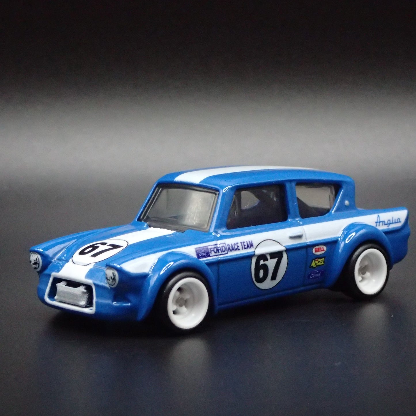 1967 67 FORD ANGLIA RACE CAR 1:64 SCALE COLLECTIBLE DIORAMA DIECAST MODEL CAR