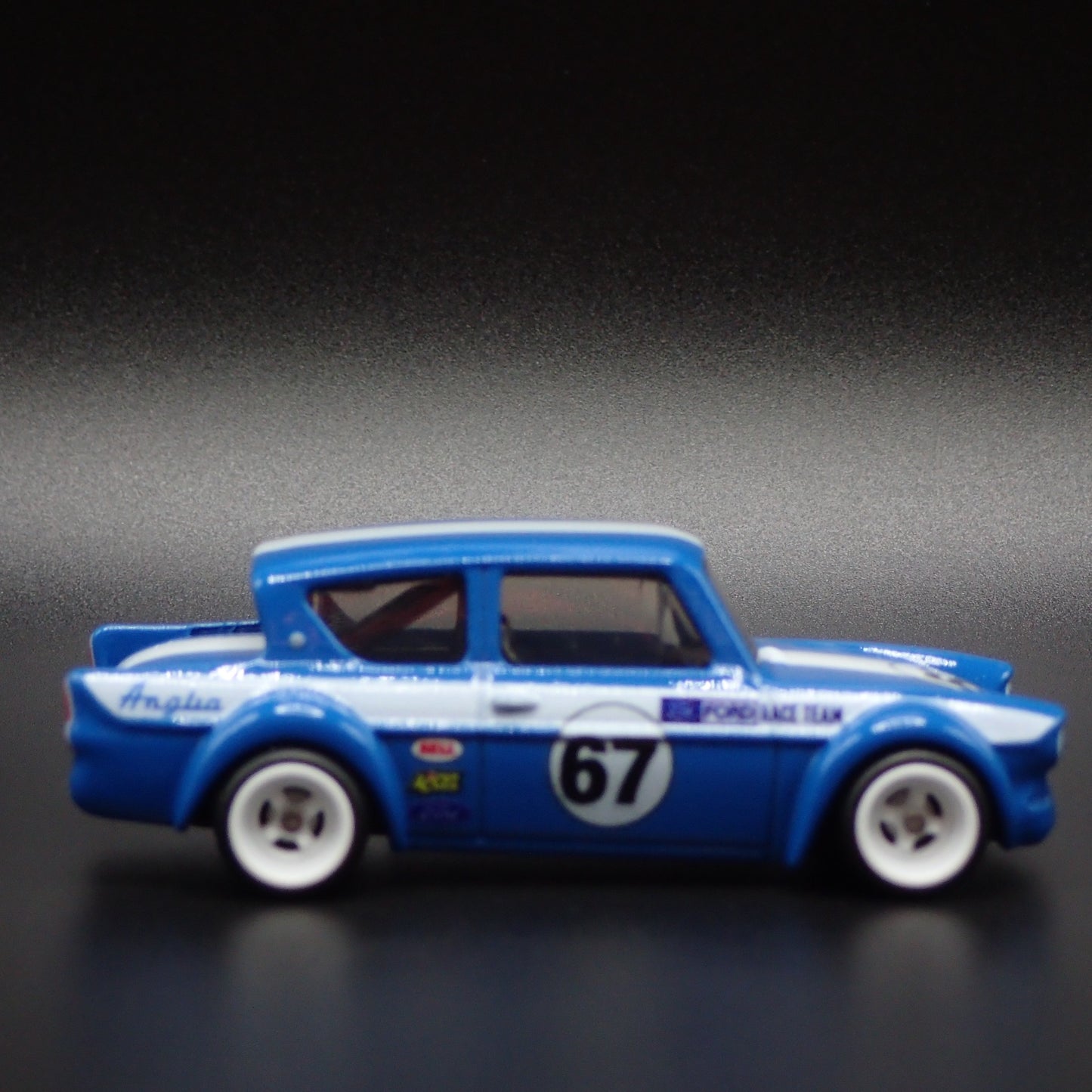 1967 67 FORD ANGLIA RACE CAR 1:64 SCALE COLLECTIBLE DIORAMA DIECAST MODEL CAR