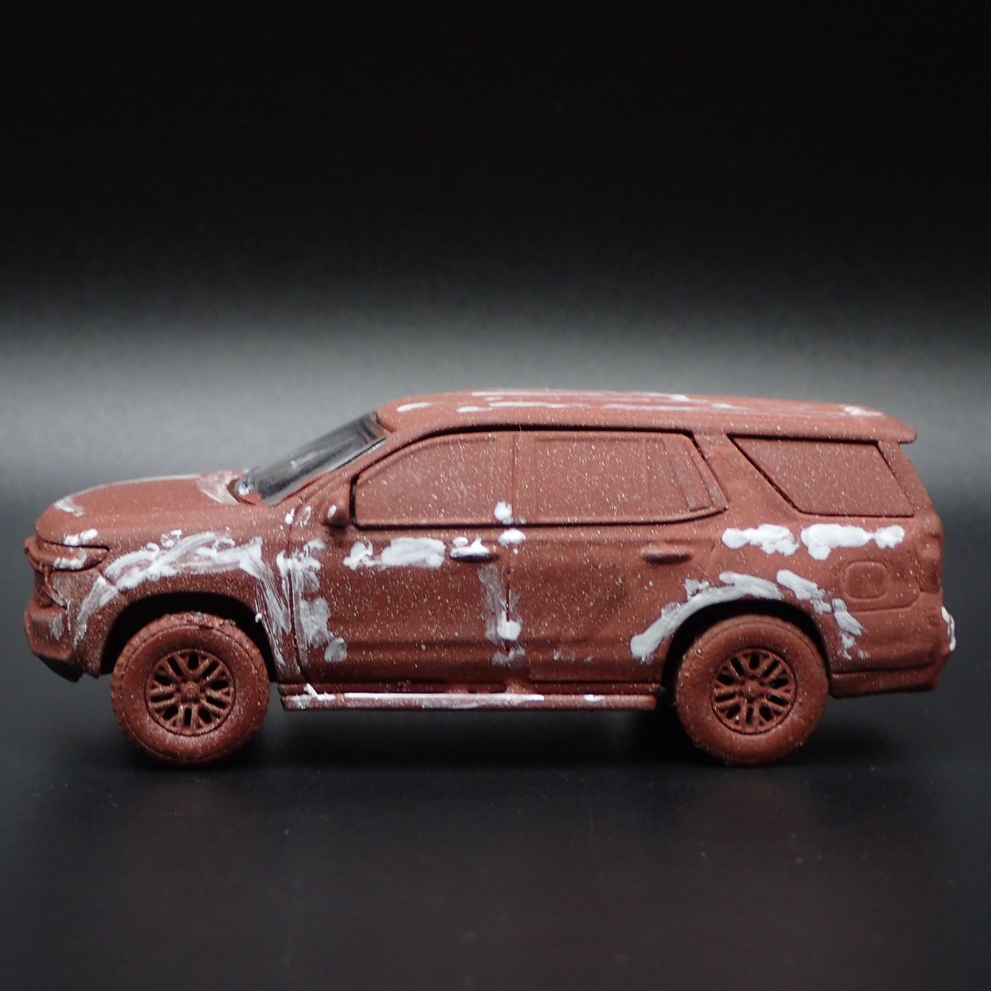 2021-2025 CHEVY CHEVROLET TAHOE OFFROAD ABANDONED 1:64 SCALE DIECAST MODEL CAR