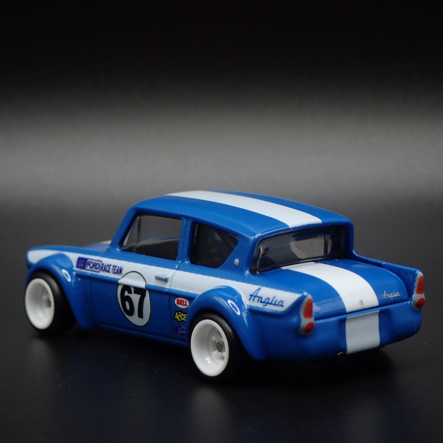 1967 67 FORD ANGLIA RACE CAR 1:64 SCALE COLLECTIBLE DIORAMA DIECAST MODEL CAR