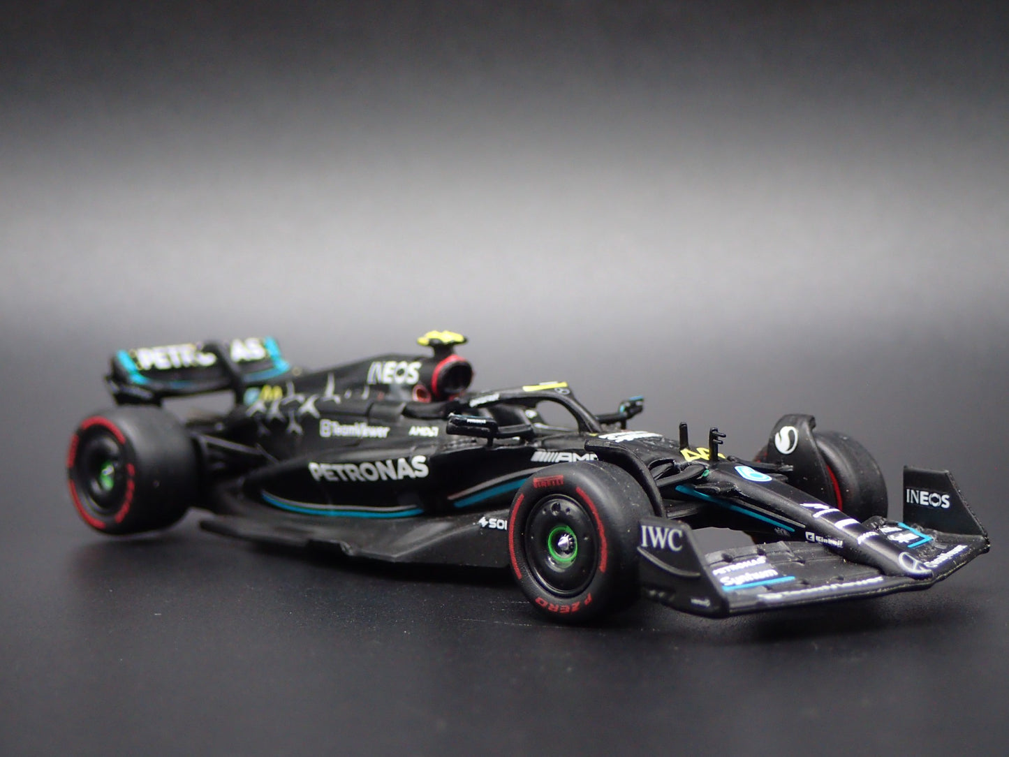 MERCEDES-AMG F1 W14 E PERFORMANCE LEWIS HAMILTON 44 1:64 SCALE DIECAST MODEL CAR