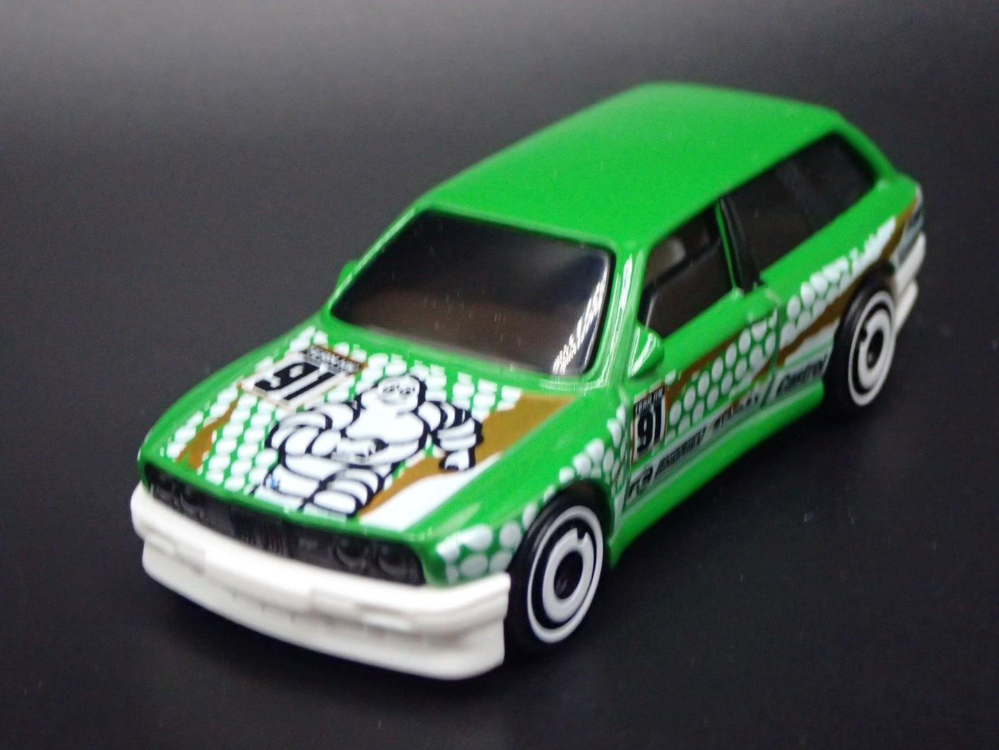 1986-1991 BMW M3 E30 STATION WAGON GRN 1:64 SCALE COLLECTIBLE DIECAST MODEL CAR