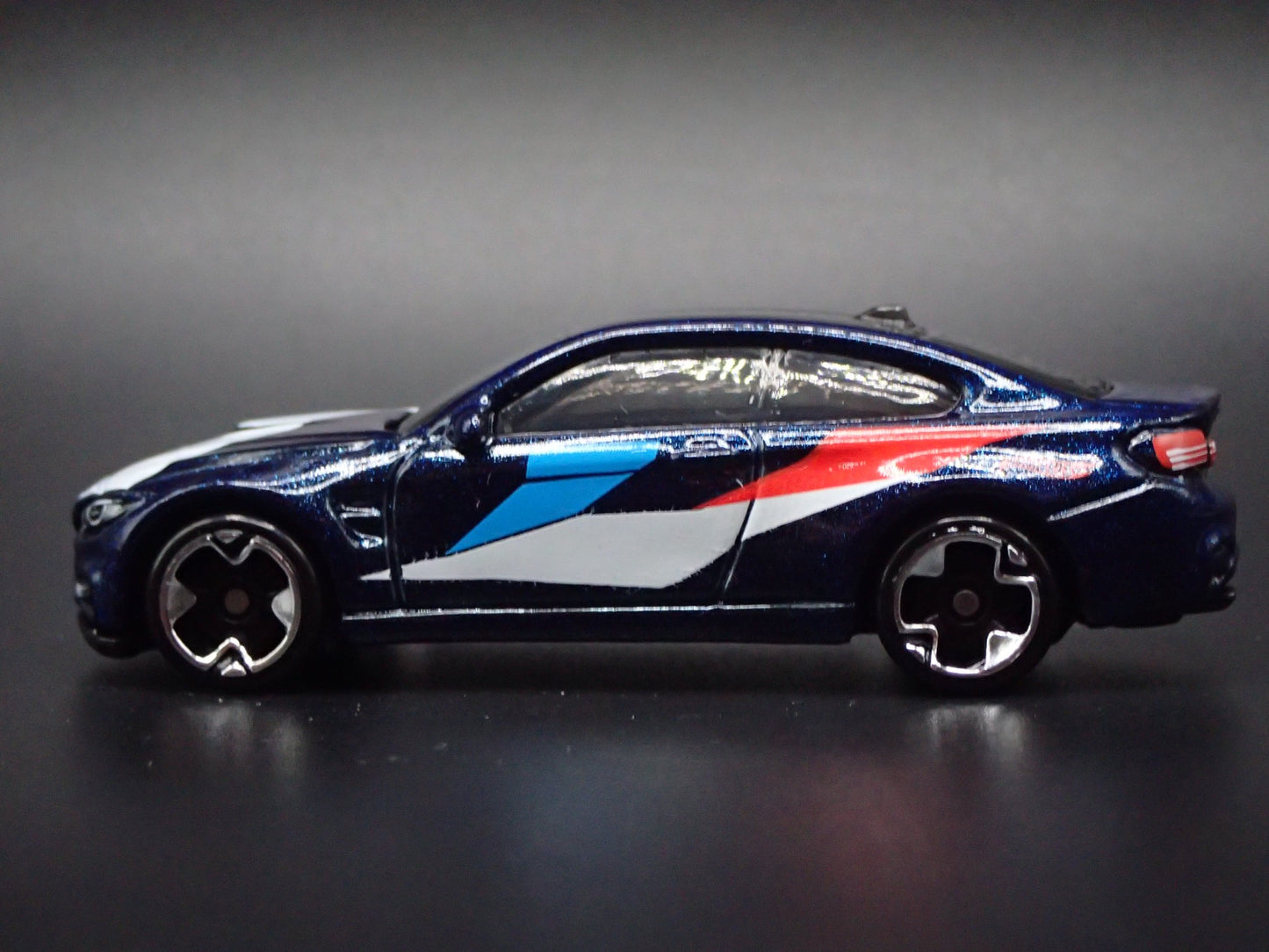 2014-2020 BMW M4 F82 COUPE BLUE 1:64 SCALE COLLECTIBLE DIECAST MODEL CAR