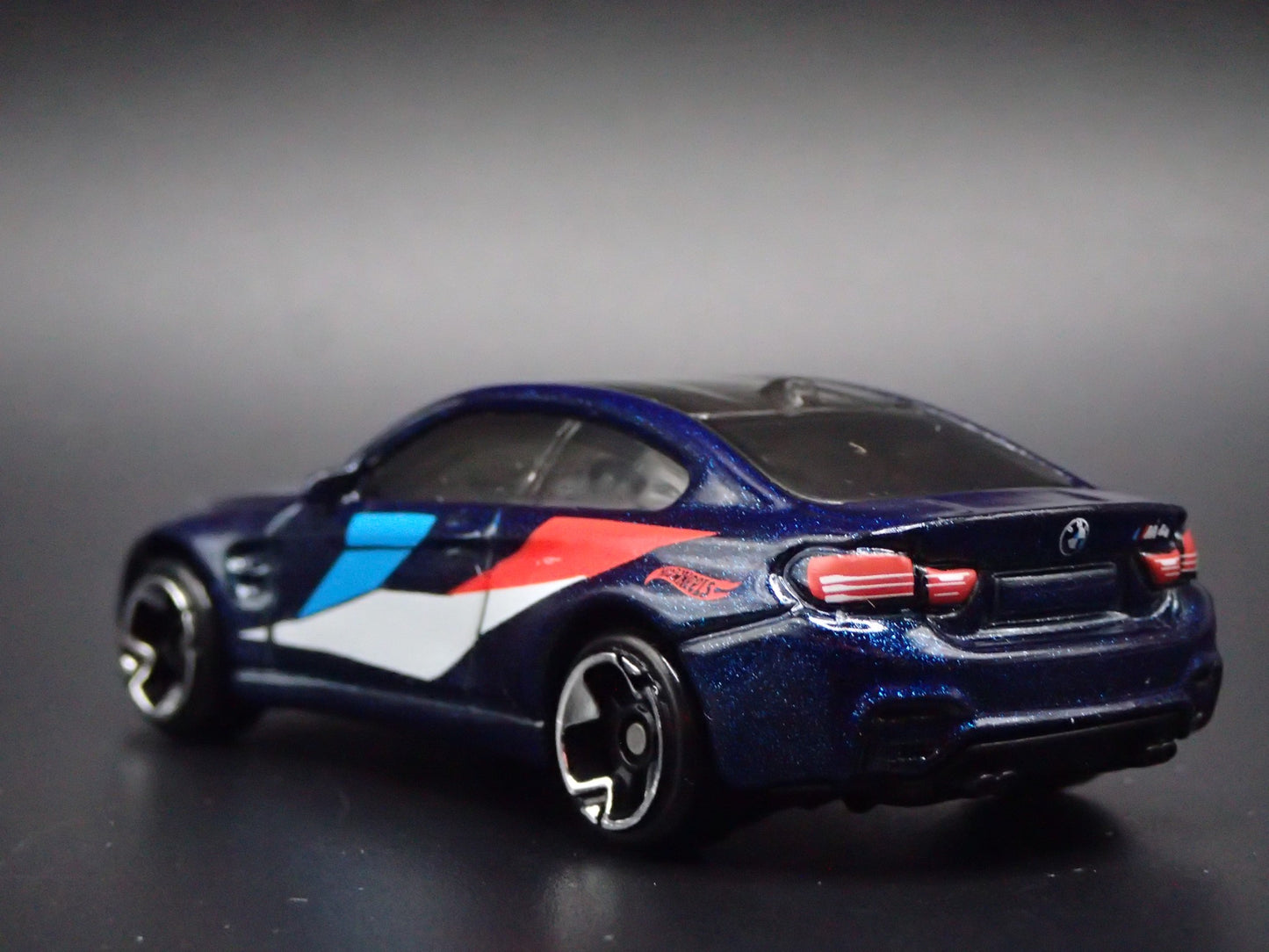2014-2020 BMW M4 F82 COUPE BLUE 1:64 SCALE COLLECTIBLE DIECAST MODEL CAR
