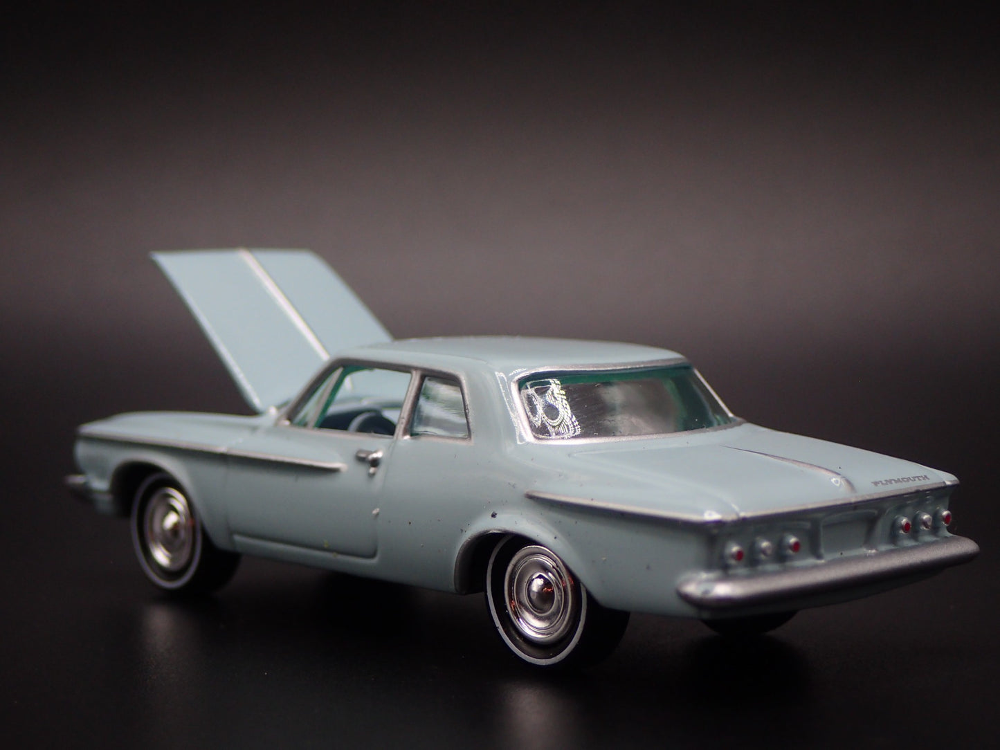 1962 62 PLYMOUTH SPORT FURY 1/64 SCALE COLLECTIBLE DIORAMA DIECAST MODEL CAR