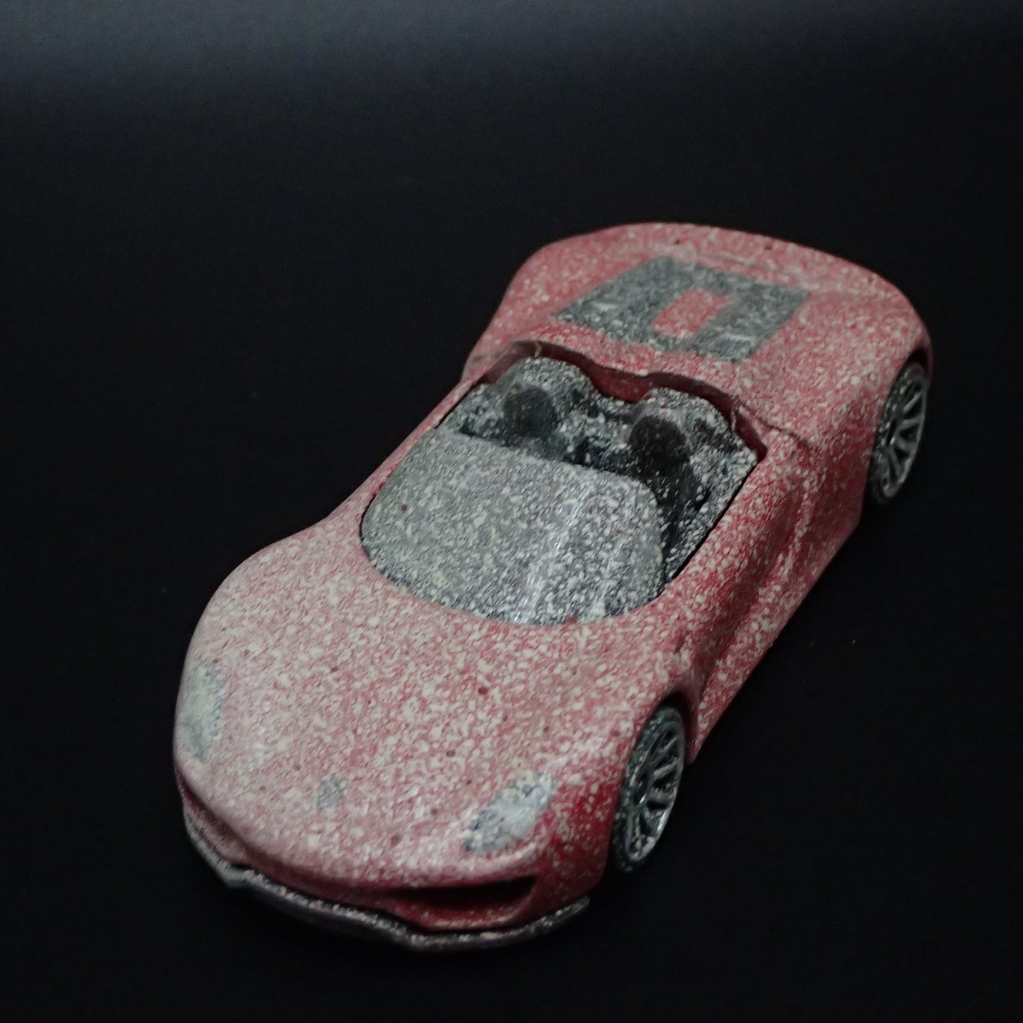 2013-2015 PORSCHE 918 SPYDER SUPER CAR ABANDONED 1:64 SCALE DIECAST MODEL CAR
