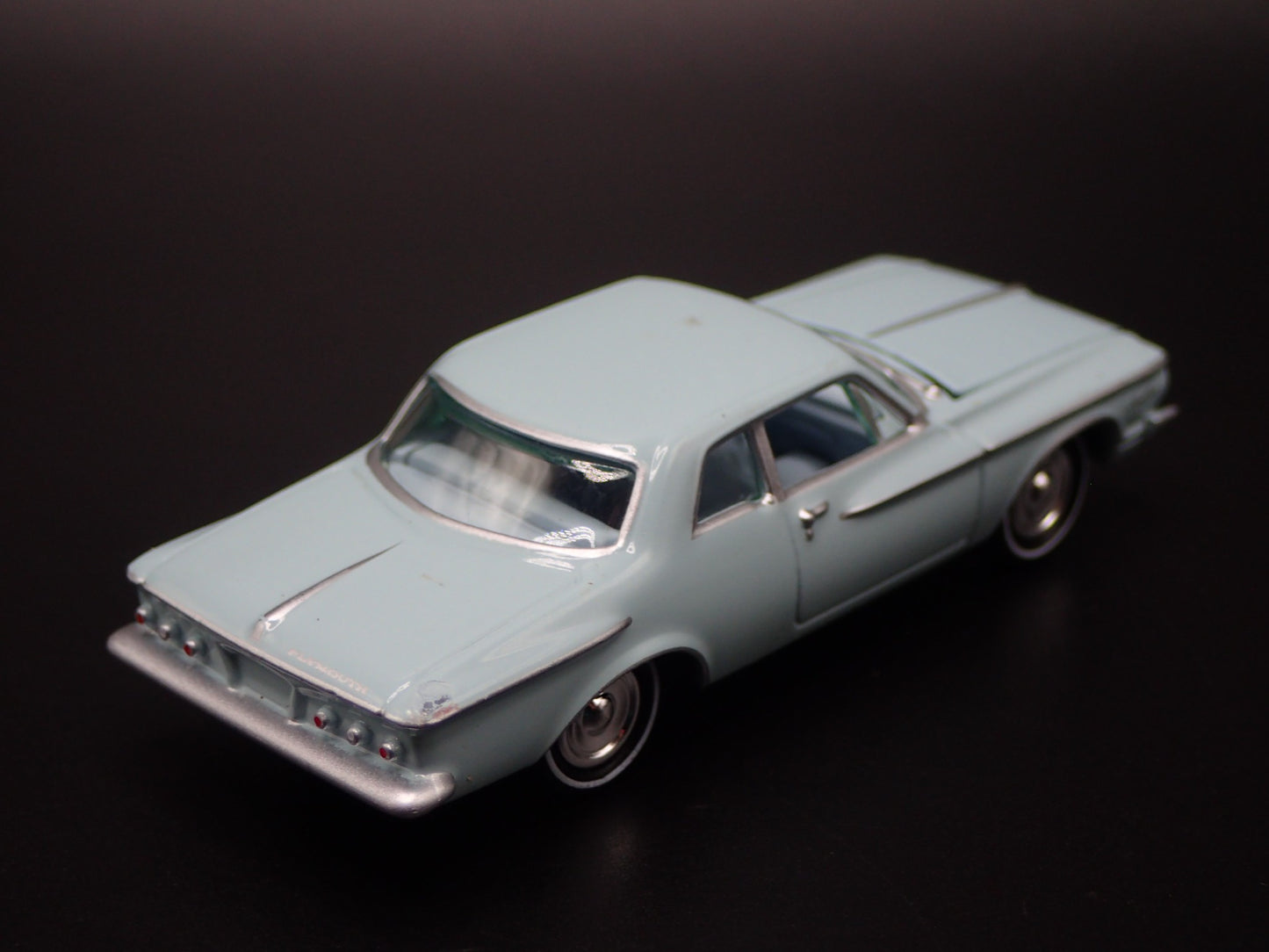 1962 62 PLYMOUTH SPORT FURY 1/64 SCALE COLLECTIBLE DIORAMA DIECAST MODEL CAR