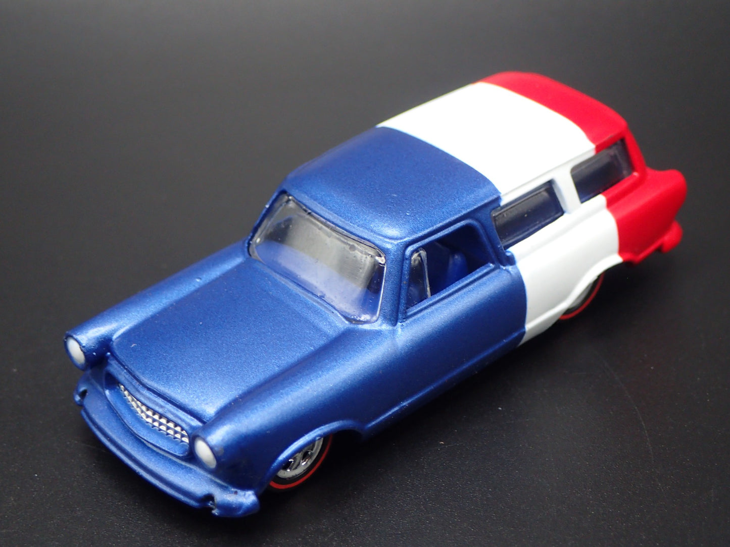 1959 59 AMC RAMBLER WAGON RARE 1/64 SCALE COLLECTIBLE DIORAMA DIECAST MODEL CAR